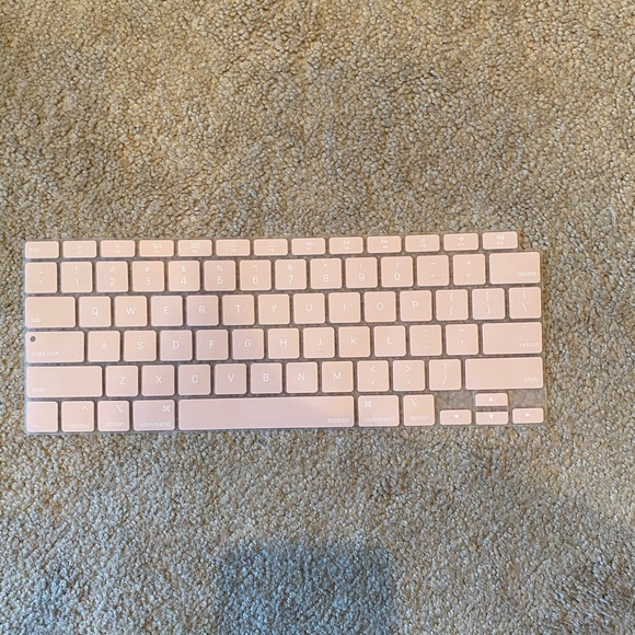 MacBook keyboard cover - Picture 1 of 5